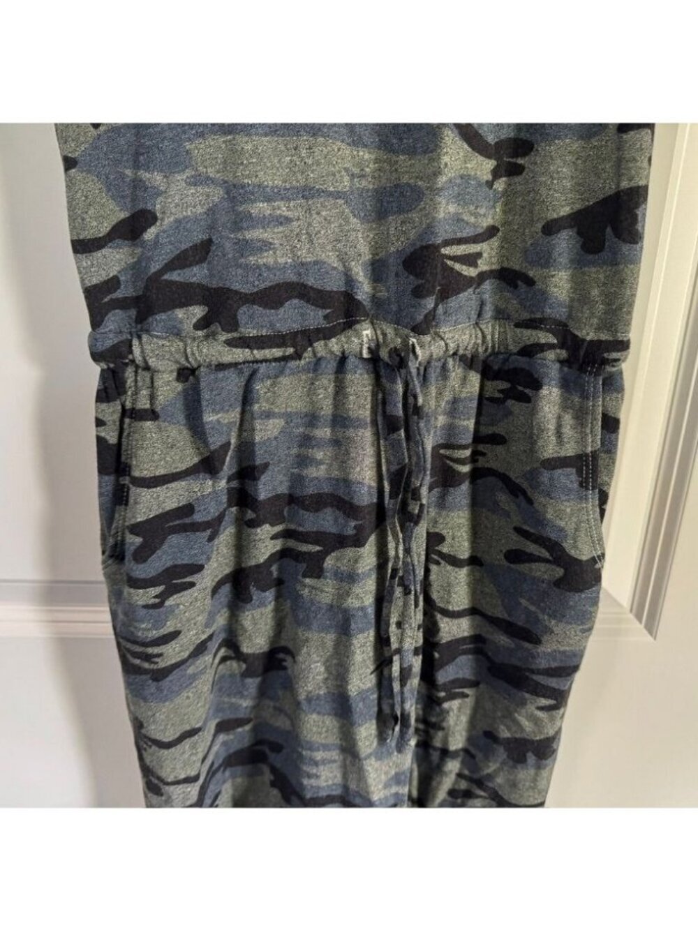 Sundry Camo Racerback Tank Dress Drawstring Waist Pockets Women's Size 1 Small - Picture 6 of 9